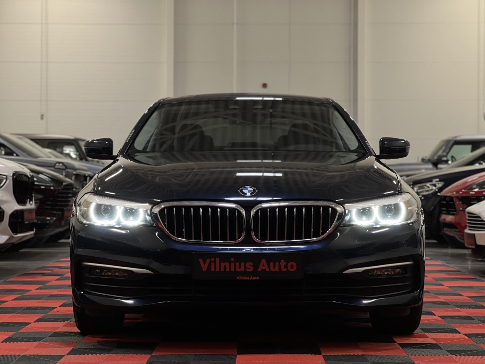 2019 BMW 520
