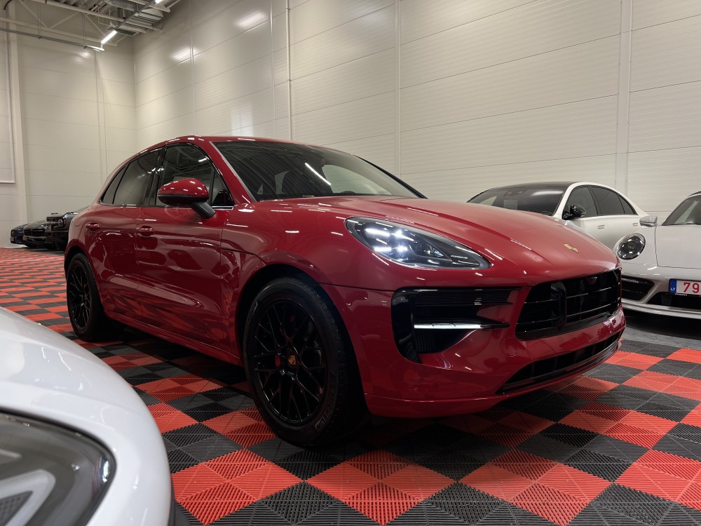 2021 Porsche Macan